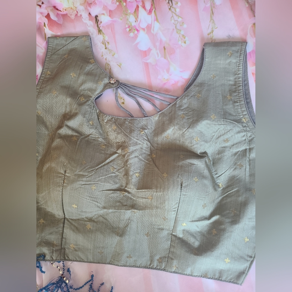 NEW boutique banarasi silk ready made saree /lehenga blouses - Picture 11 of 12